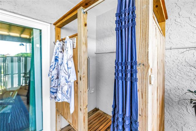 1010 PASS A GRILLE WAY 2, St Pete Beach, FL 33706