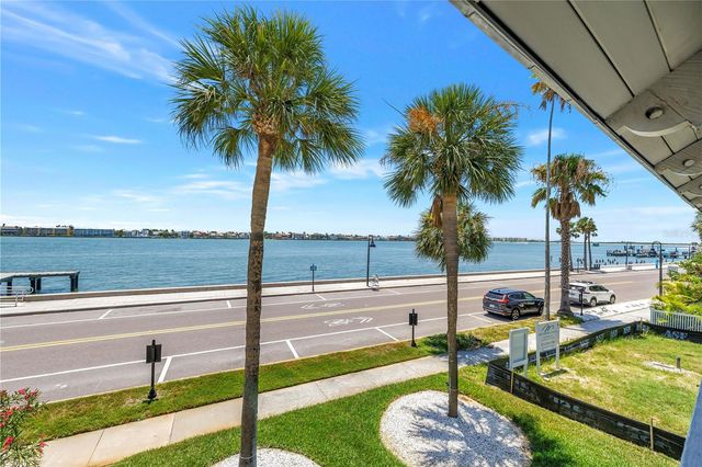 1010 PASS A GRILLE WAY 2, St Pete Beach, FL 33706