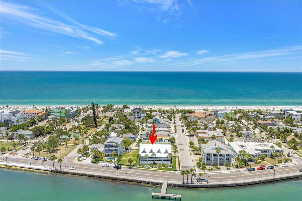 1010 PASS A GRILLE WAY 2, St Pete Beach, FL 33706