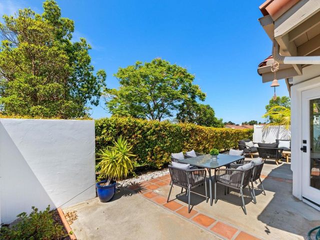 4925 Icaria Way, Oceanside, CA 92056