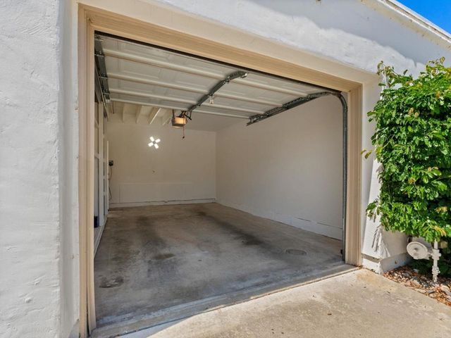 4925 Icaria Way, Oceanside, CA 92056