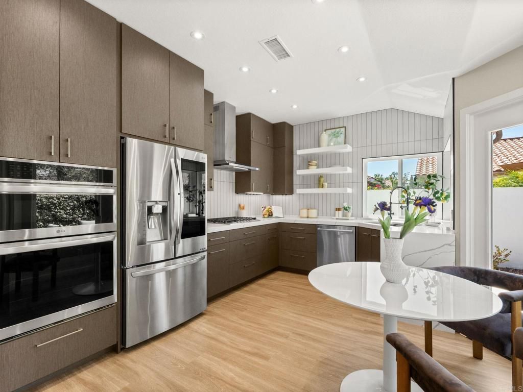4925 Icaria Way, Oceanside, CA 92056
