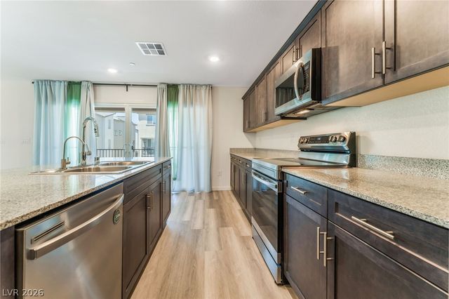 6944 Crimson Shadow Street, North Las Vegas, NV 89086