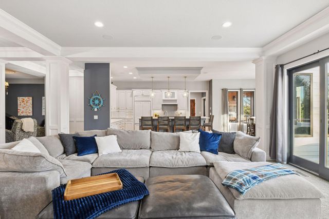 9787 Sky Lane, Eden Prairie, MN 55347