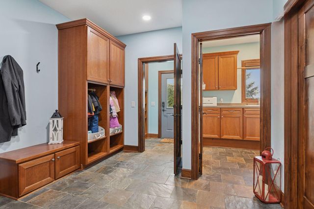 9787 Sky Lane, Eden Prairie, MN 55347