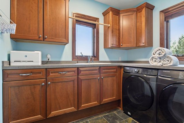 9787 Sky Lane, Eden Prairie, MN 55347