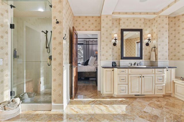 9787 Sky Lane, Eden Prairie, MN 55347