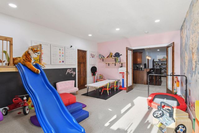 9787 Sky Lane, Eden Prairie, MN 55347