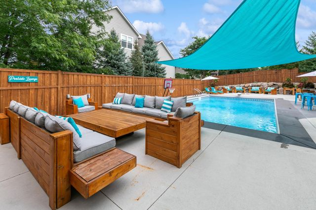 9787 Sky Lane, Eden Prairie, MN 55347