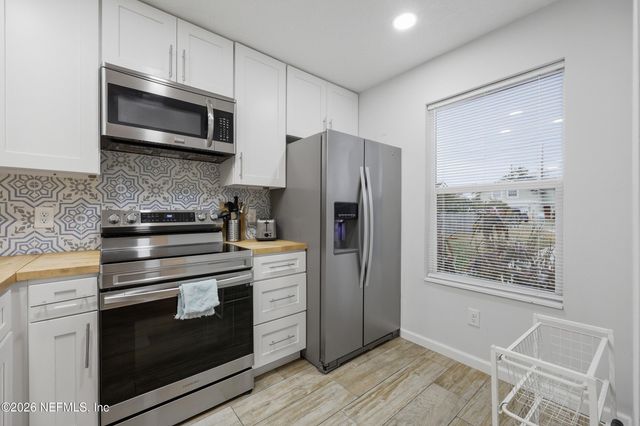 840 7TH Avenue S, Jacksonville Beach, FL 32250