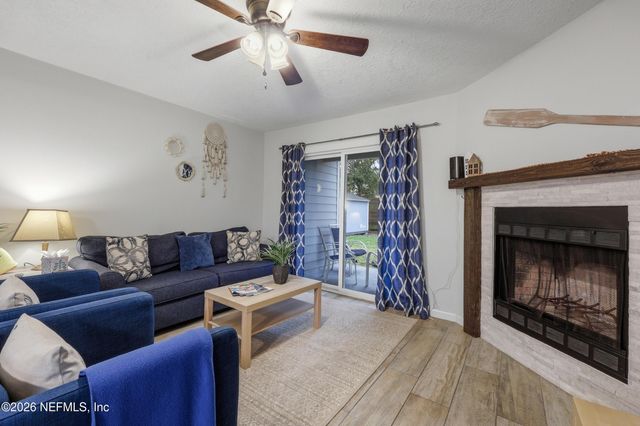 840 7TH Avenue S, Jacksonville Beach, FL 32250