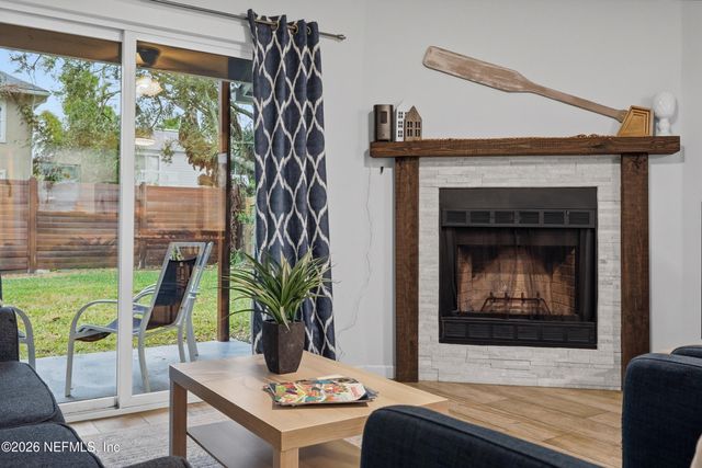 840 7TH Avenue S, Jacksonville Beach, FL 32250