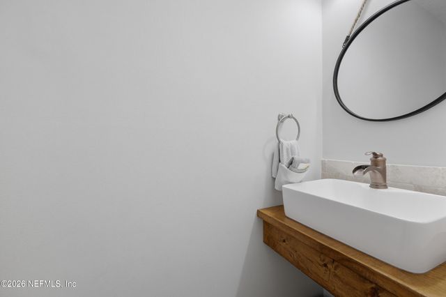 840 7TH Avenue S, Jacksonville Beach, FL 32250