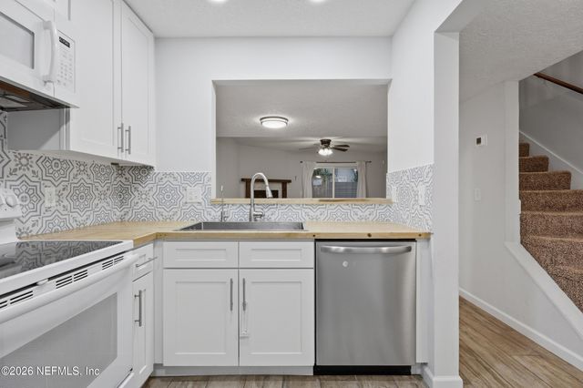 840 7TH Avenue S, Jacksonville Beach, FL 32250