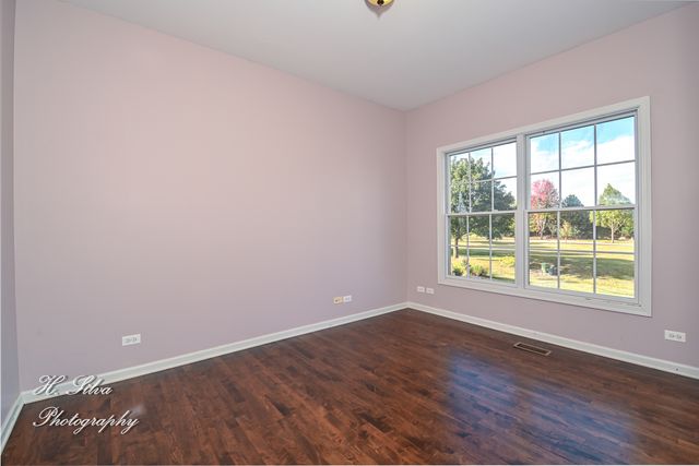 3260 Nottingham Drive, Algonquin, IL 60102