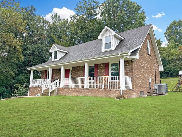 4320 Memory Ln, Adams, TN 37010