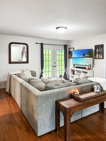 4320 Memory Ln, Adams, TN 37010