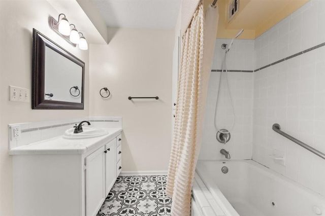 1214 9th Street, Lake Charles, LA 70601