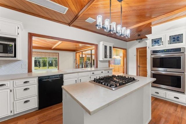 1214 9th Street, Lake Charles, LA 70601