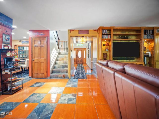 1131 Janetwood Drive, Oxnard, CA 93030