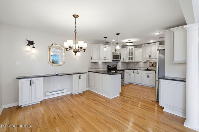 128 Korn Market A, Freehold, NJ 07728