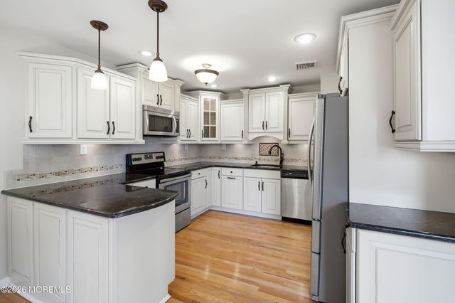128 Korn Market A, Freehold, NJ 07728