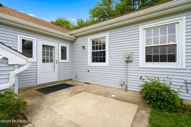 128 Korn Market A, Freehold, NJ 07728