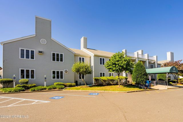 128 Korn Market A, Freehold, NJ 07728