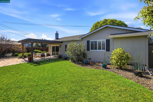 2117 Gill Port Ln., Walnut Creek, CA 94598