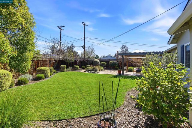 2117 Gill Port Ln., Walnut Creek, CA 94598