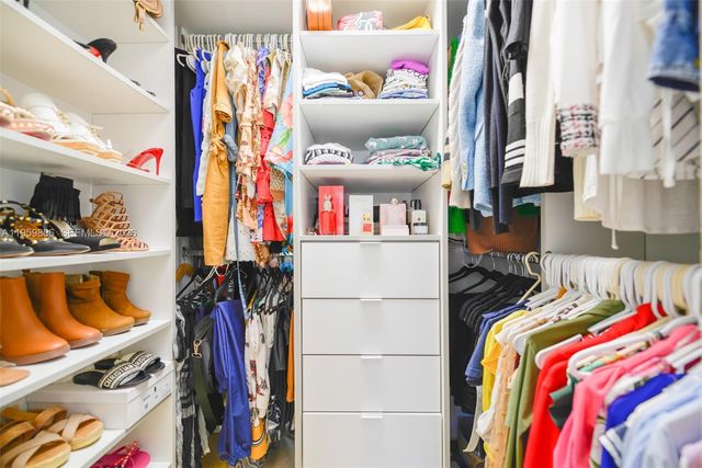 400 NE 12th Ave 505, Hallandale Beach, FL 33009