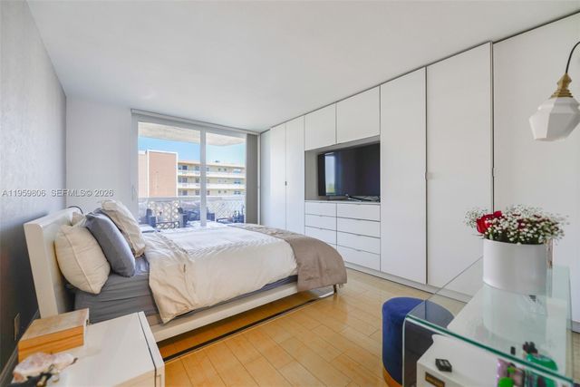 400 NE 12th Ave 505, Hallandale Beach, FL 33009