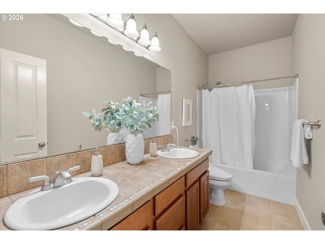 22934 Sw COWLITZ Dr, Tualatin, OR 97062