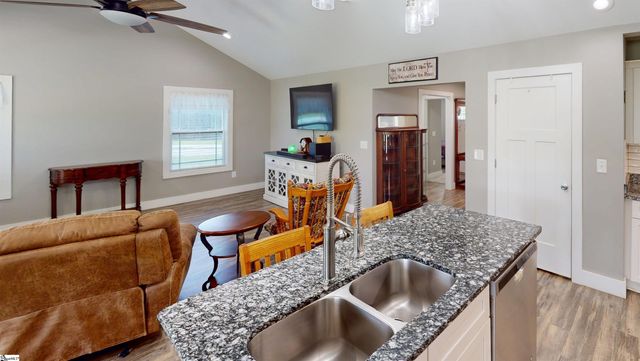 171 Aldrich Road, Boiling Springs, SC 29323