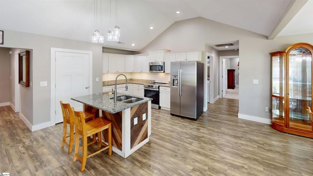 171 Aldrich Road, Boiling Springs, SC 29323