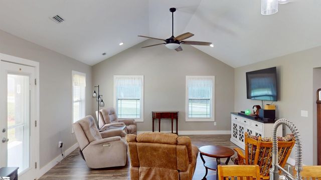 171 Aldrich Road, Boiling Springs, SC 29323