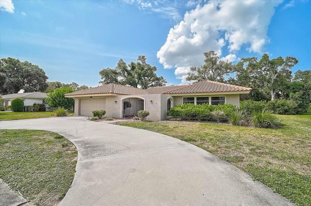 426 WHITFIELD AVENUE, Sarasota, FL 34243