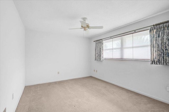 426 WHITFIELD AVENUE, Sarasota, FL 34243
