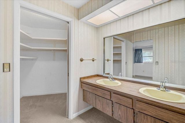 426 WHITFIELD AVENUE, Sarasota, FL 34243