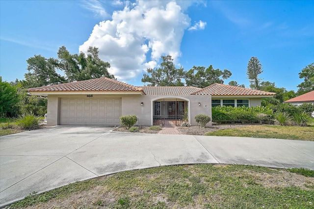 426 WHITFIELD AVENUE, Sarasota, FL 34243