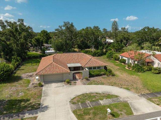 426 WHITFIELD AVENUE, Sarasota, FL 34243
