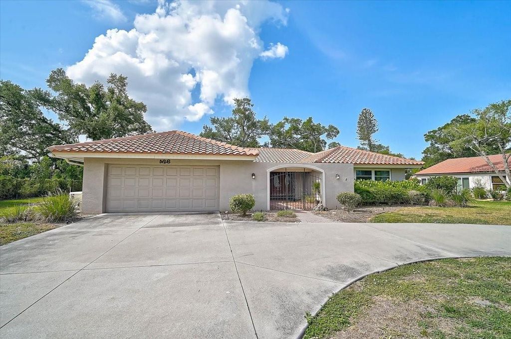 426 WHITFIELD AVENUE, Sarasota, FL 34243