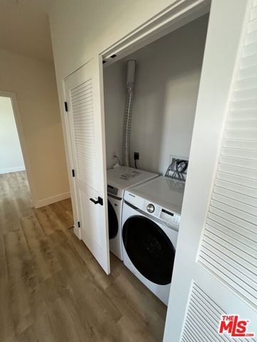 5813 Lexington Avenue 203, Los Angeles, CA 90038