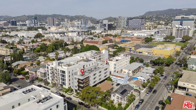 5813 Lexington Avenue 203, Los Angeles, CA 90038
