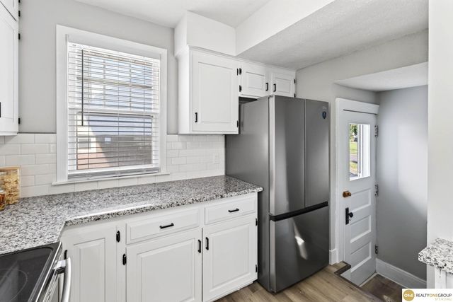 4417 Poppleton Avenue, Omaha, NE 68105