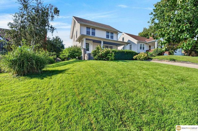 4417 Poppleton Avenue, Omaha, NE 68105