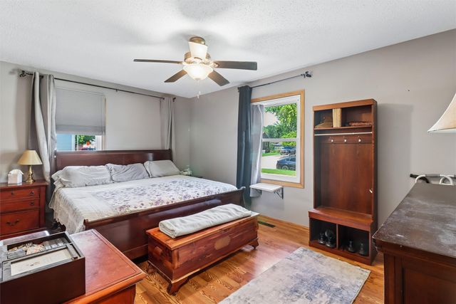 1214 NW Applewood Street, Ankeny, IA 50023