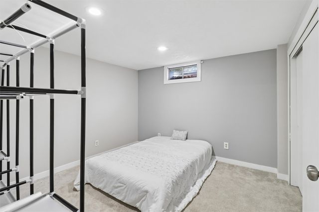 1214 NW Applewood Street, Ankeny, IA 50023