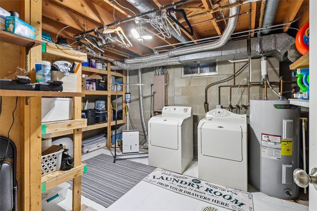 1214 NW Applewood Street, Ankeny, IA 50023