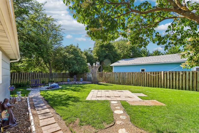 1214 NW Applewood Street, Ankeny, IA 50023
